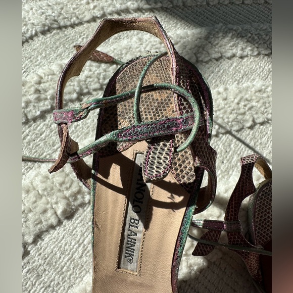 Manolo Blahnik size 36/6 sandals. Vintage! Tie at ankle. 2 inch heels. So comfy. - Picture 5 of 6